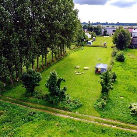 Wilcza Nora - Pole Biwakowe Hotel Dolistowo Nowe Luaran gambar